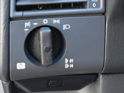 Used 1995 Mercedes-Benz C 280 Sedan image 36