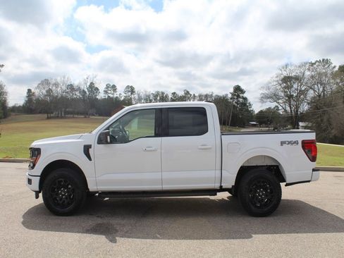New 2026 Ford F150 XLT w/ Equipment Group 302A MID AWD/4WD image 13