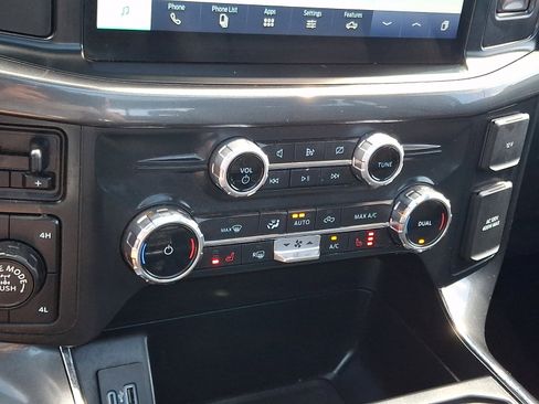 Used 2022 Ford F150 XLT w/ Equipment Group 302A High image 17