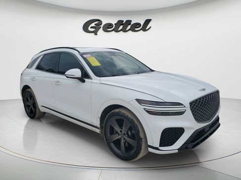 Used 2025 Genesis GV70 3.5T Sport w/ Sport Advanced Package AWD/4WD image 3