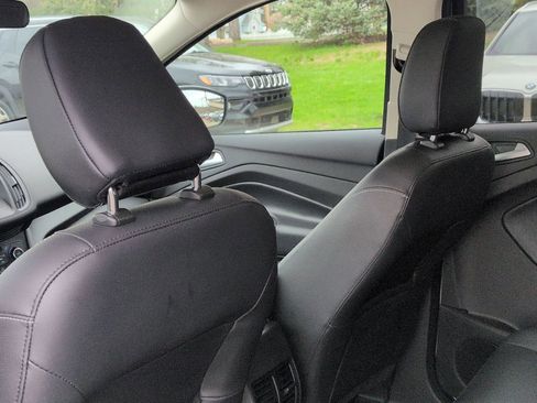Used 2019 Ford Escape SEL FWD image 28