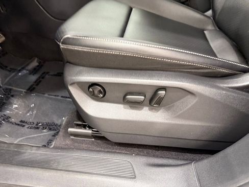 Used 2021 Volkswagen Atlas SE image 13