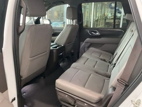 Used 2022 Chevrolet Tahoe LT w/ Luxury Package image 15