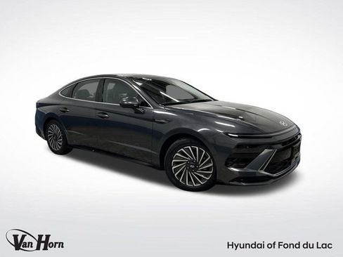 Used 2024 Hyundai Sonata Limited image 1
