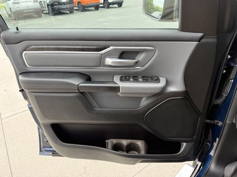 Used 2021 RAM 1500 Big Horn AWD/4WD image 18
