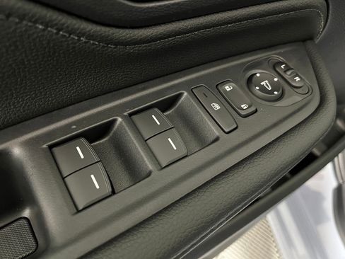 New 2026 Honda Odyssey Touring image 10