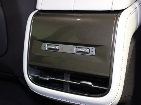 Used 2026 Lincoln Nautilus Black Label w/ Jet Appearance Package AWD/4WD image 17