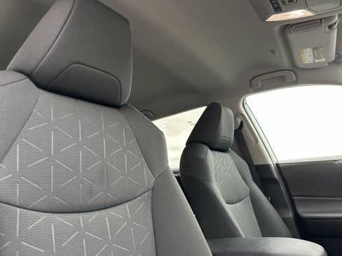 Used 2023 Toyota RAV4 AWD Hybrid image 17