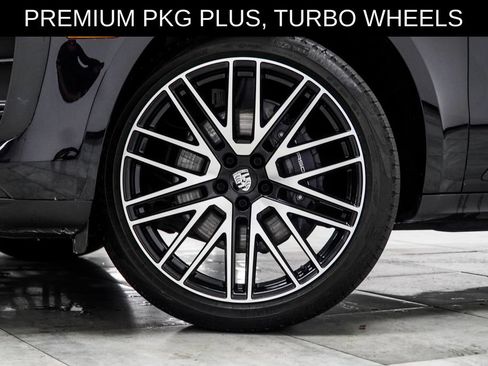 Used 2022 Porsche Macan AWD/4WD image 6