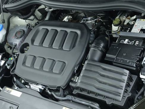 New 2026 Volkswagen Tiguan SE R-Line FWD image 9