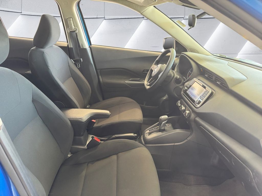 Used 2025 Nissan Kicks Play S FWD image 13