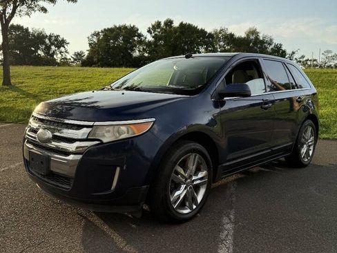 Used 2012 Ford Edge Limited FWD image 3