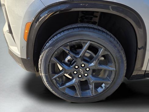 New 2026 Chevrolet Traverse RS w/ LPO, Floor Liner Package image 28