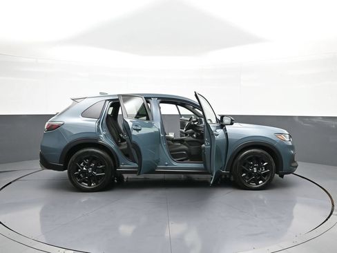 Certified 2023 Honda HR-V Sport image 40
