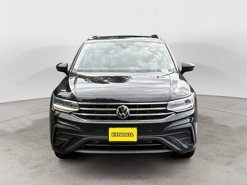 Used 2022 Volkswagen Tiguan SE AWD/4WD image 2