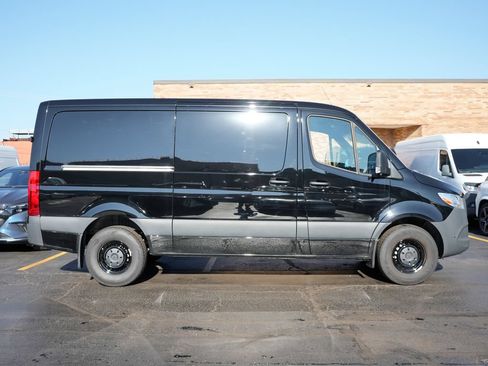 Used 2026 Mercedes-Benz Sprinter 2500 image 2