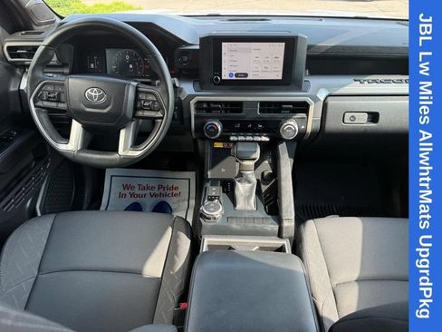 Used 2024 Toyota Tacoma SR5 w/ SR5 Upgrade Package AWD/4WD image 13