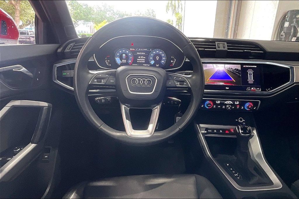 Used 2025 Audi Q3 2.0T Premium AWD/4WD image 5