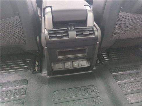 Used 2024 Land Rover Defender 90 S AWD/4WD image 19