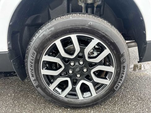 Used 2024 Ford Maverick Lariat w/ 4K Tow Package image 19