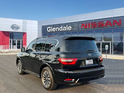 Certified 2023 Nissan Armada SL w/ Midnight Edition Package AWD/4WD image 7