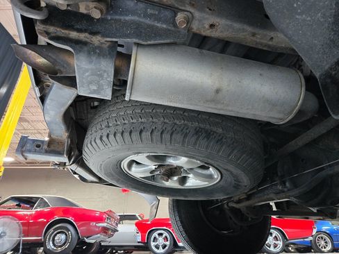 Used 2002 Toyota Land Cruiser image 26