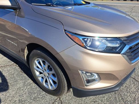 Used 2018 Chevrolet Equinox LT image 15