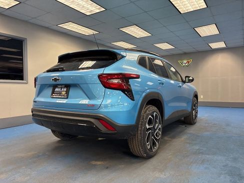 New 2026 Chevrolet Trax RS w/ Driver Confidence Package FWD image 2