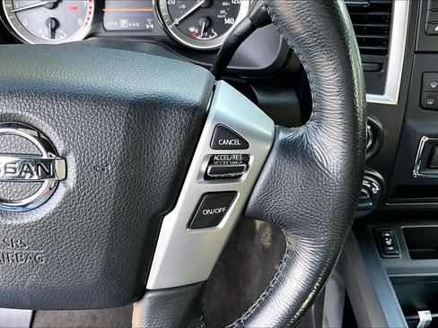 Used 2019 Nissan Titan SV w/ SV Convenience Package image 24