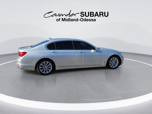 Used 2019 BMW 740i xDrive 740i xDrive Executive w/ Executive Package image 8