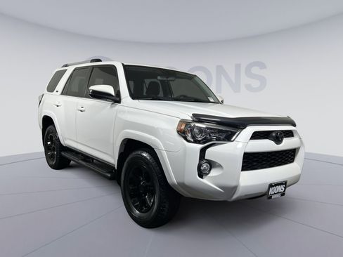 Used 2019 Toyota 4Runner SR5 image 10