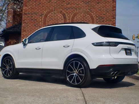 Used 2021 Porsche Cayenne S AWD/4WD image 7
