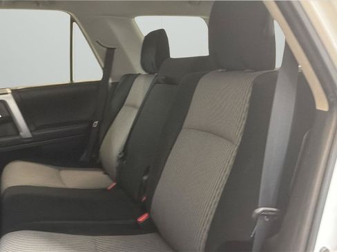 Used 2017 Toyota 4Runner SR5 AWD/4WD image 11