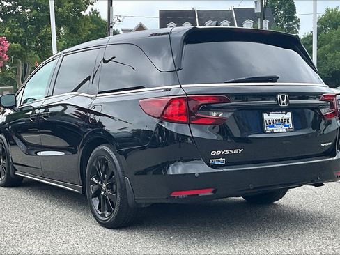 Used 2023 Honda Odyssey Sport image 12