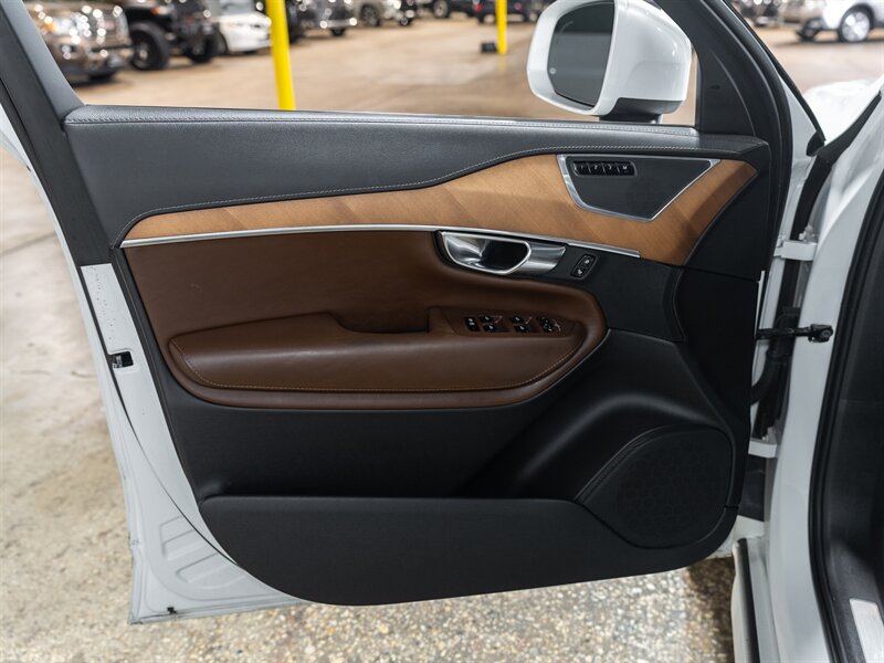 Used 2018 Volvo XC90 T6 Inscription AWD/4WD image 17