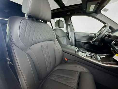 New 2026 BMW X5 M60i image 30