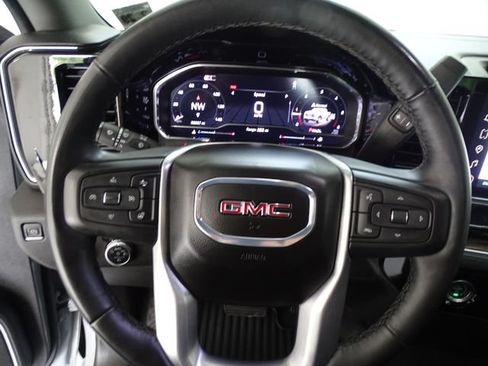Certified 2024 GMC Sierra 1500 Elevation AWD/4WD image 7