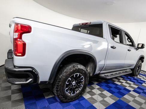 Used 2024 Chevrolet Silverado 1500 ZR2 w/ Technology Package image 5