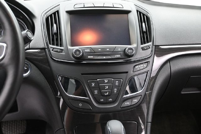 Used 2015 Buick Regal Premium FWD image 23