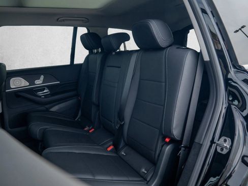 New 2026 Mercedes-Benz GLS 450 4MATIC image 19