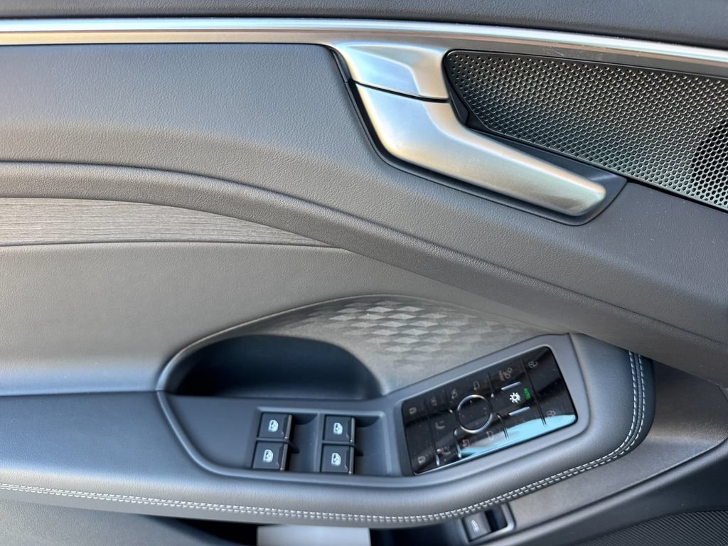 New 2026 Audi A6 Premium Plus AWD/4WD image 12