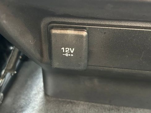 Used 2020 Land Rover Range Rover Evoque S image 20