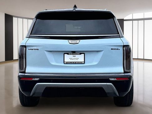 New 2026 Cadillac Vistiq Sport w/ LPO, Floor Liner Package AWD/4WD image 4