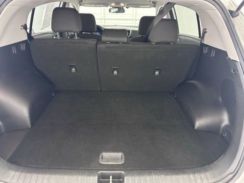 Used 2021 Kia Sportage LX image 27