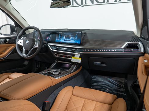 New 2026 BMW X7 xDrive40i w/ Executive Package image 14