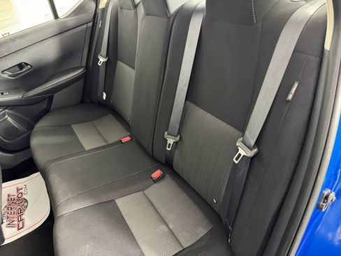 Used 2025 Nissan Sentra SV FWD image 34