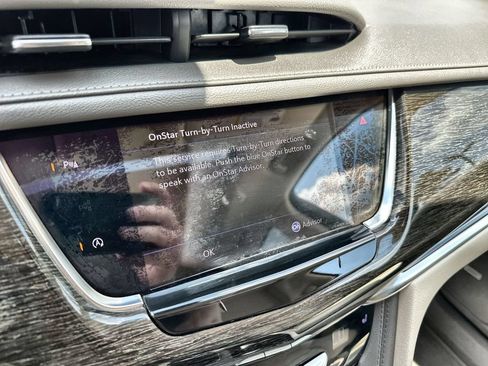 Used 2021 Cadillac XT6 Premium Luxury FWD image 28