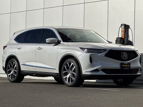 Used 2023 Acura MDX FWD w/ Technology Package image 7