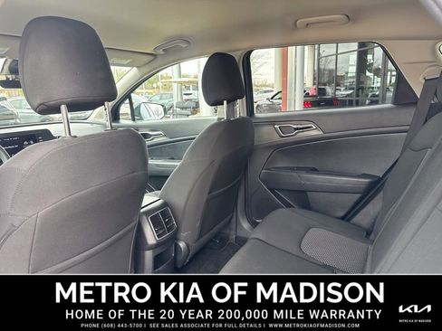 Used 2023 Kia Sportage LX AWD/4WD image 26