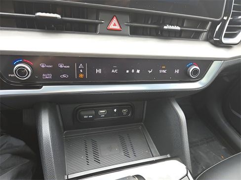 Used 2023 Kia Sportage X-Line w/ X-Line Premium Package image 19